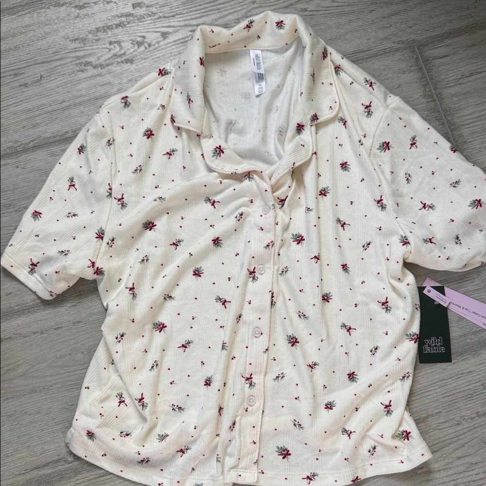 Wild Fable pajama top